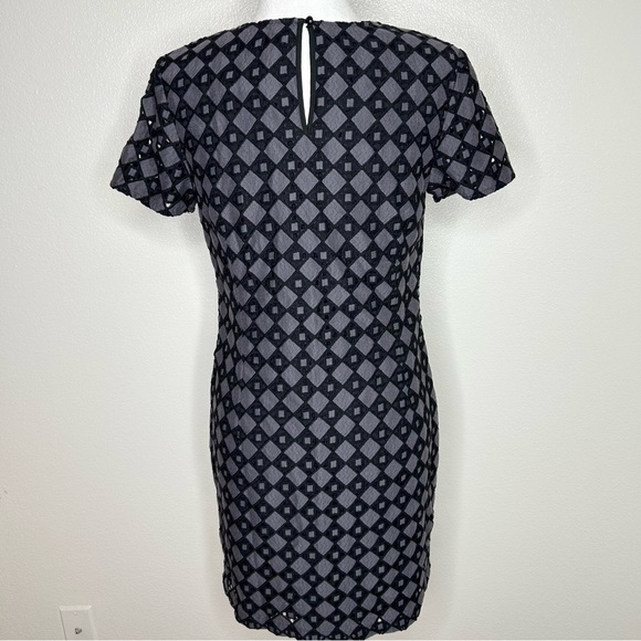 Banana Republic Womens Gray & Black Crochet Eyelet Sheath Patterned Dress Size 8 - Picture 6 of 10